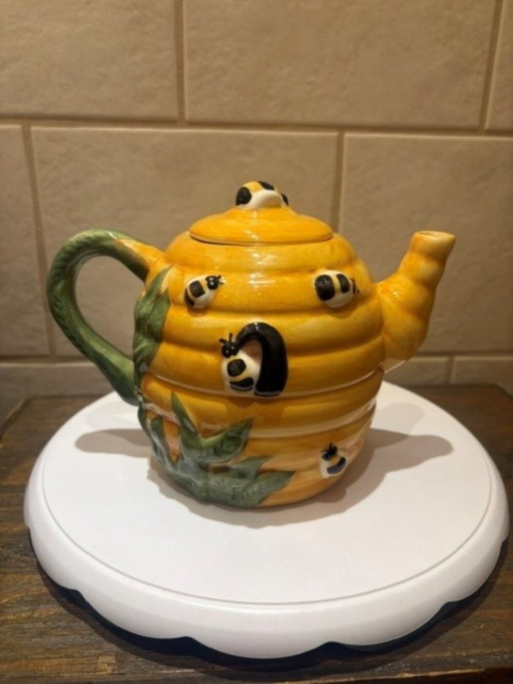1994 The Bombay Company Beehive Teapot